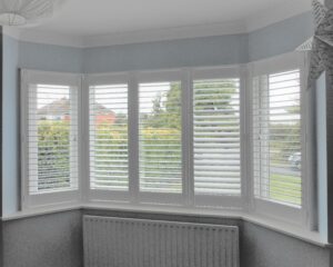 bay window shutters open